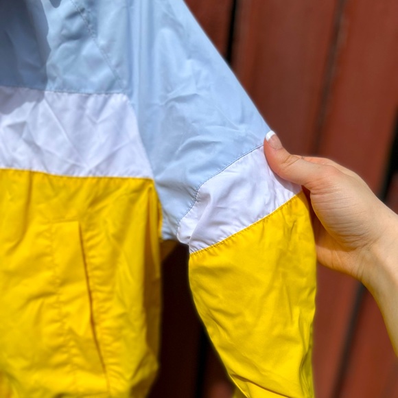 Hollister jacket - Picture 4 of 7